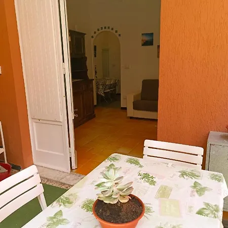 Classic Monterossino In Old Town Апартаменты Монтероссо-аль-Маре