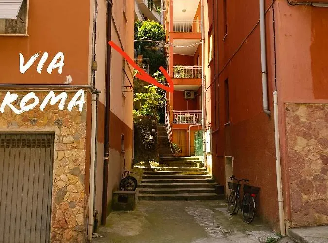 Classic Monterossino In Old Town Apartmán